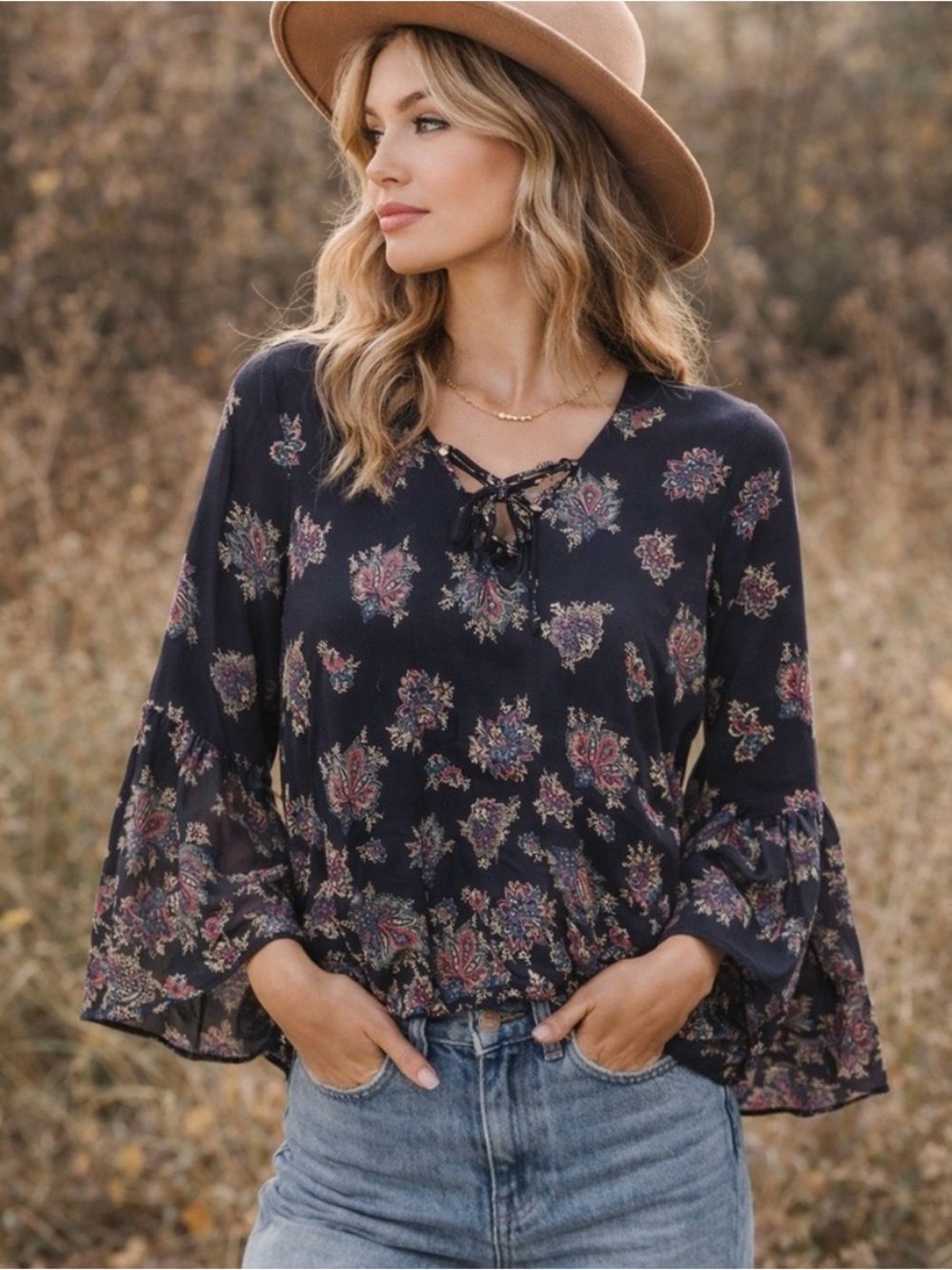 Women’s Navy Floral Lace-Up Bell Sleeve Top Abercrombie & Fitch M